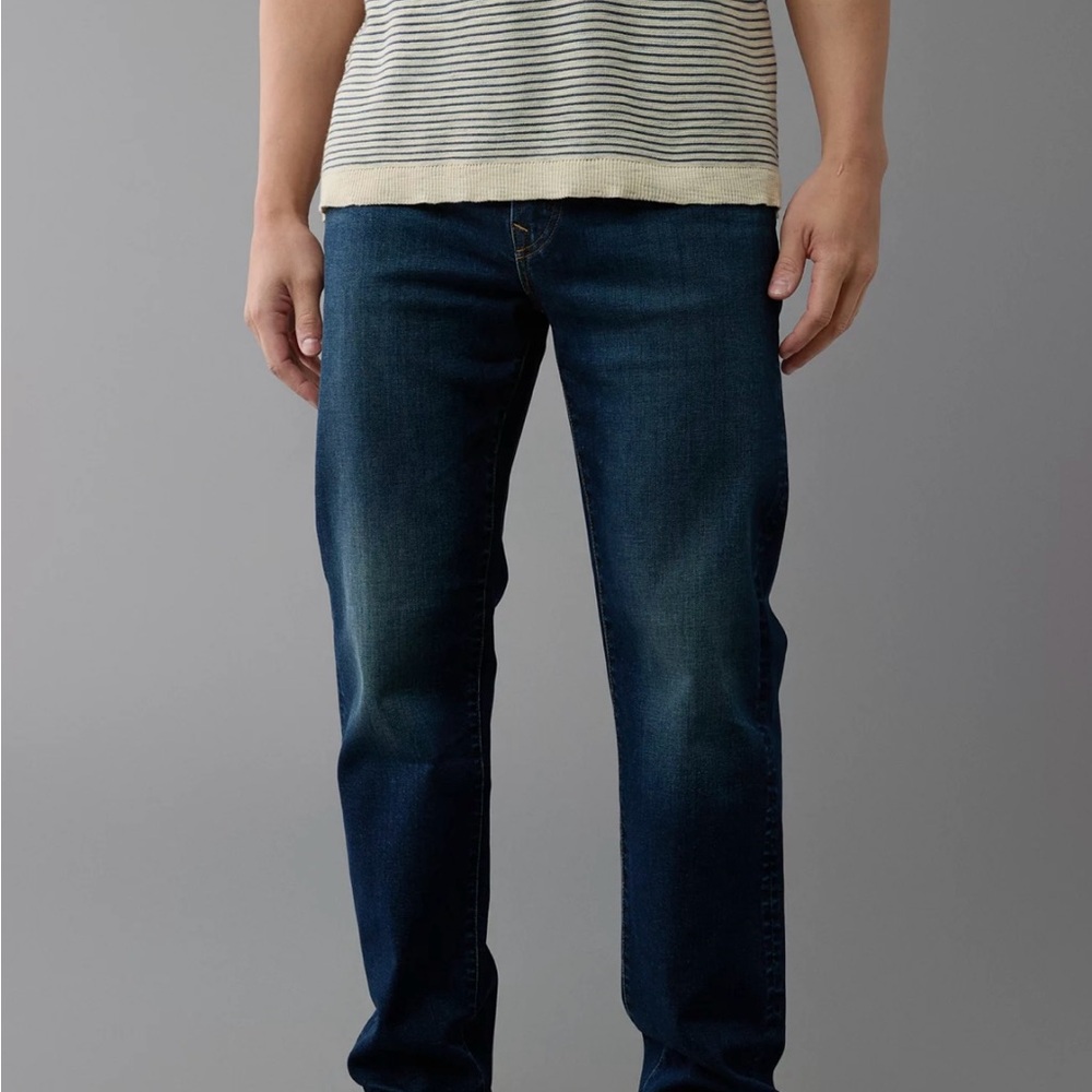 AE Airflex Relaxed Straight simply dark men’s jeans (30x32) NWT